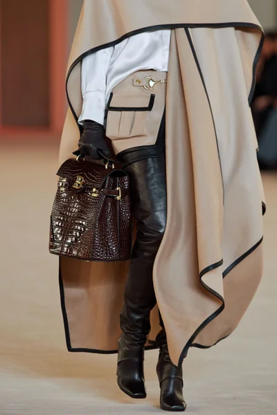 Look 24